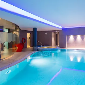 4* فندق نوفوتيل سنتر